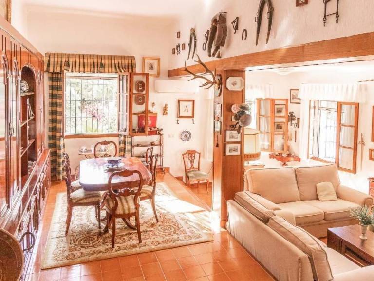 Fully equipped beautiful vacation home with yard, BBQ & terrace | Nature view | Dogs allowed — photo 5