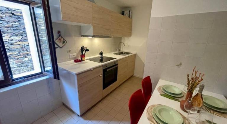 Rental apartment with yard — photo 3