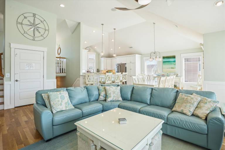 Vacation home with private pool, jacuzzi & terrace | Beach view — photo 3