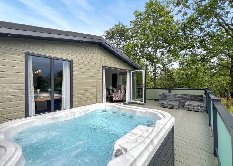 Chalet Bowland-with-Leagram