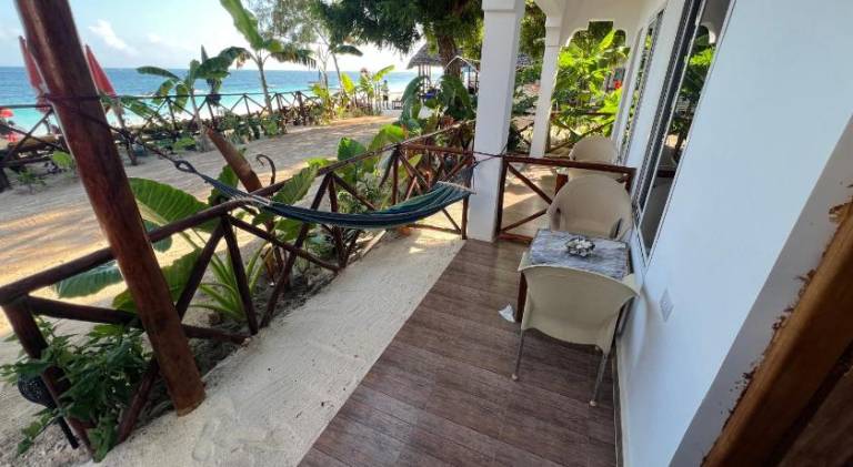 Zanzi Beach Hotel — photo 4