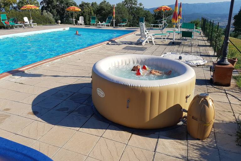 Wohnung mit Pool, Grill und Whirlpool | Naturblick