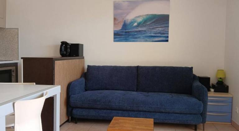 Apartment with patio, yard & barbeque | Close to the beach | Dogs allowed — photo 4