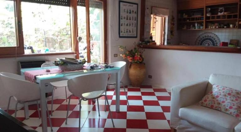 Holiday apartment with 2 rooms for 5 persons — photo 4