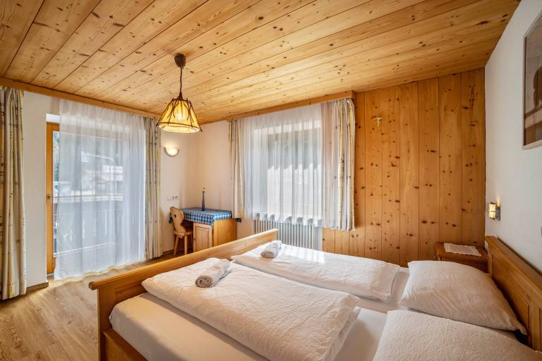 Rental apartment with fast internet, garden & grill | Mountain view | Perfect for remote work in Brennero