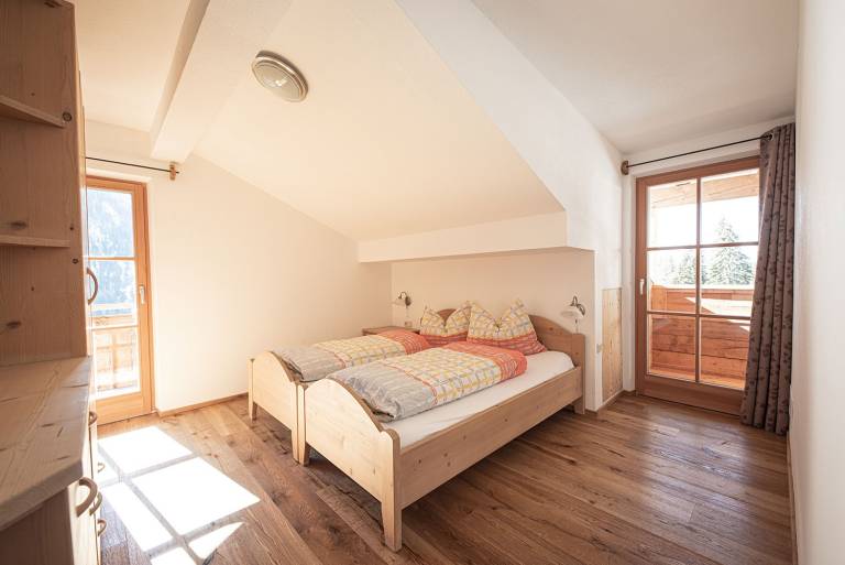 Holiday Apartment "Edelweiss" with Mountain View, Private Terrace & Wi-Fi — photo 4