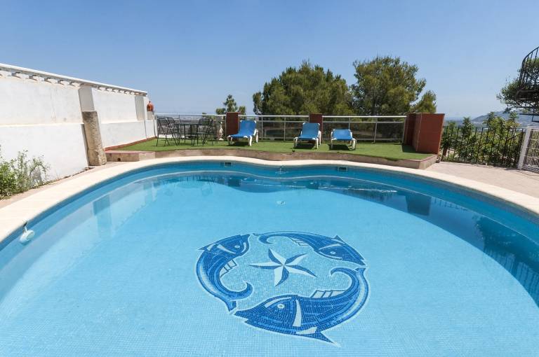 Villa with garden, patio & barbeque — photo 2