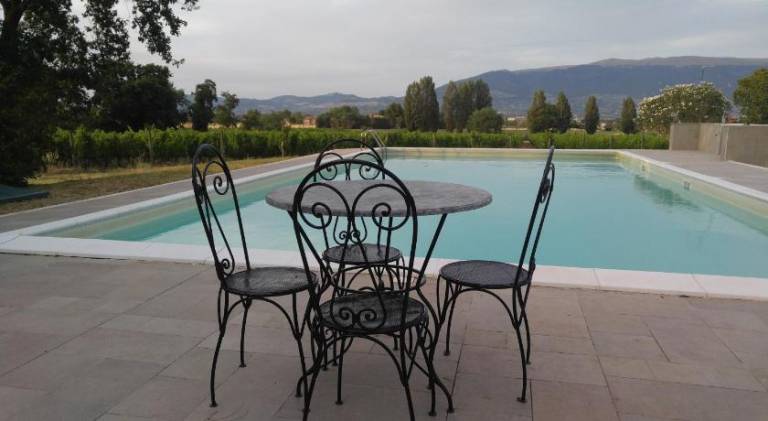 Vacation home with pool — photo 3