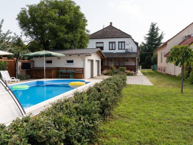 Ferienwohnung  Balatonkeresztúr