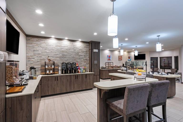 Staybridge Suites IAH Airport East By IHG — photo 4