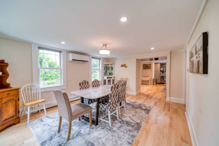 Family-oriented vacation home with garden | City view | Pets are welcome — photo 4
