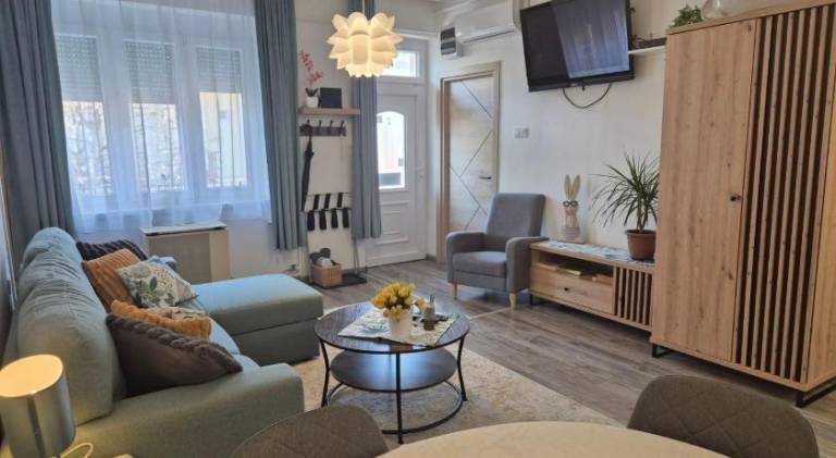 Holiday apartment with 2 rooms for 6 persons — photo 2