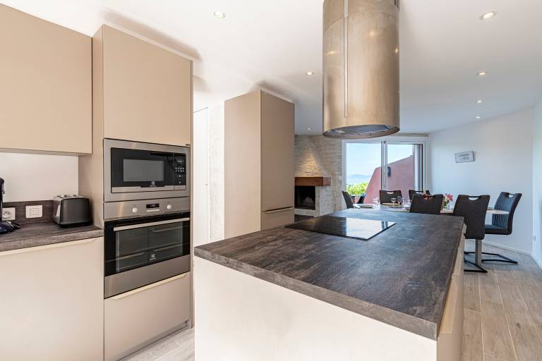 Family-friendly pleasant house with terrace & BBQ | Sea view | Beach nearby | Pet-friendly — photo 4