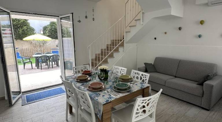 Villa with yard & terrace — photo 3