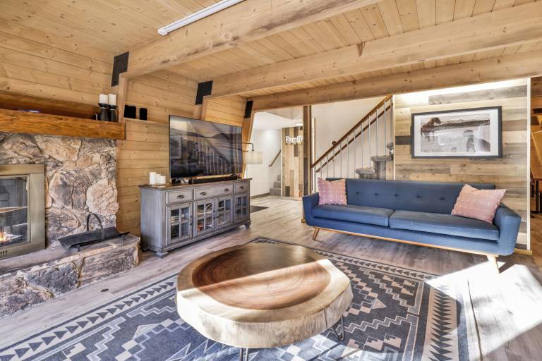 Cabin | Mountain view — photo 2