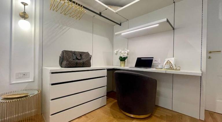 Bellagio Luxury Suites Apartments — photo 4