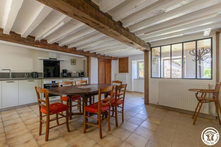Gite with yard, barbecue & patio — photo 3
