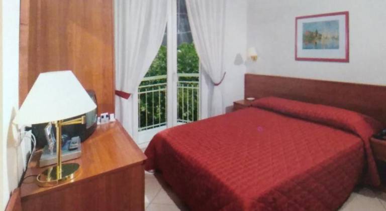 ALBERGO METAURO — photo 2