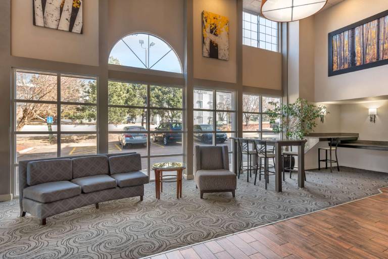 Best Western Plus Peak Vista Inn & Suites — photo 5