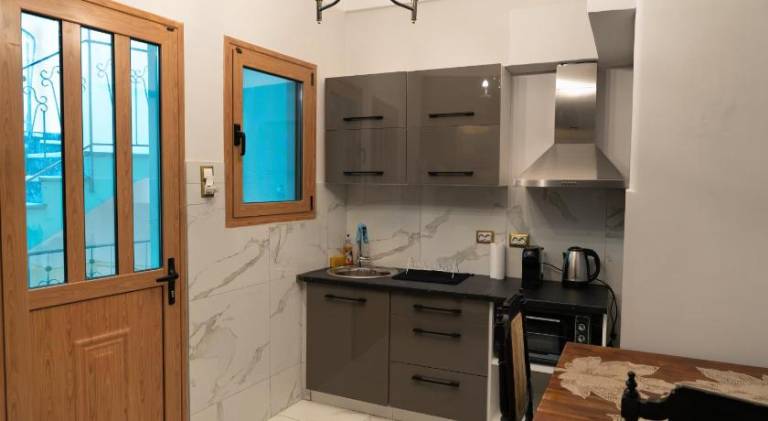 Wonderful holiday apartment with terrace | Near Acropolis of Athens | Pets are welcome — photo 3