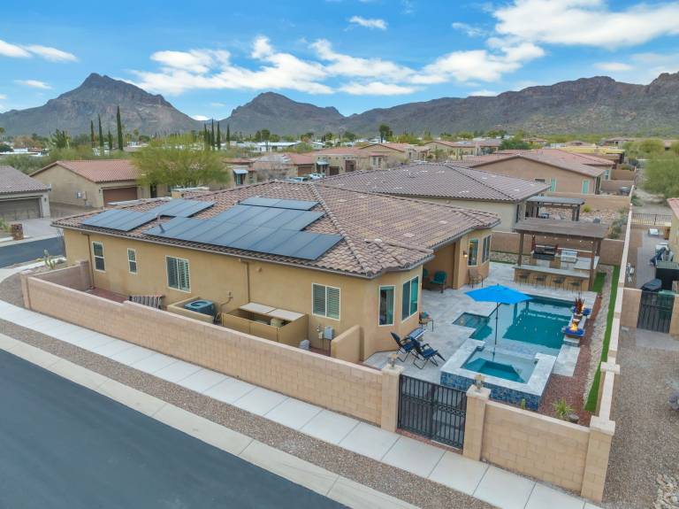 House Tucson Estates