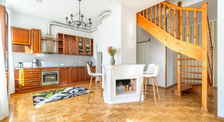 Charming rental apartment with jacuzzi | Pets allowed — photo 2