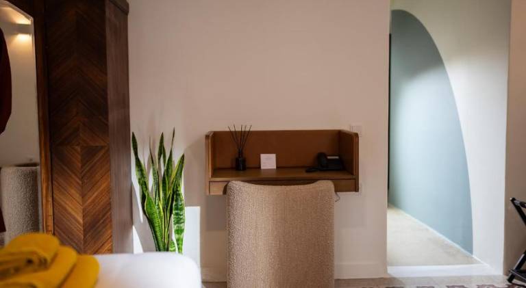Holiday apartment with terrace | Close to Syntagma Square | Good for workation | Pets allowed — photo 4