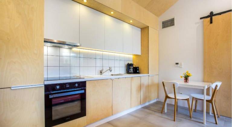 Vacation home with barbeque, terrace & garden | Pets are welcome — photo 3