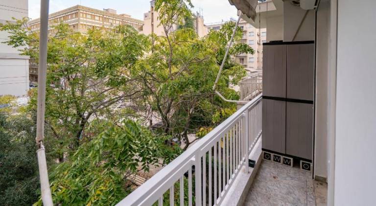 Nice rental apartment with patio | Next to Temple of Hephaestus | Suitable for remote work | Pets allowed — photo 4