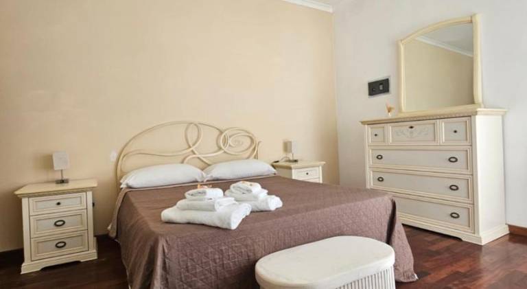 Holiday apartment with 2 rooms for 6 persons in Fiumicino