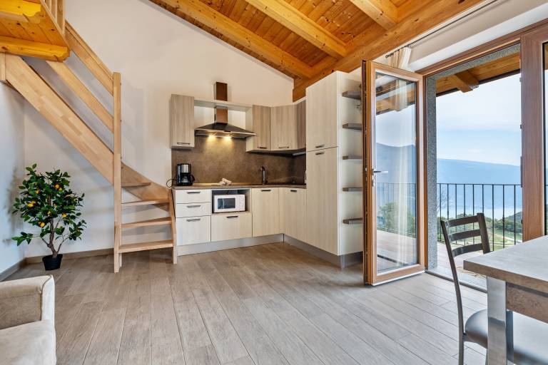 Farm with terrace, BBQ & fast internet | Garden view | Suitable for remote work in Tremosine