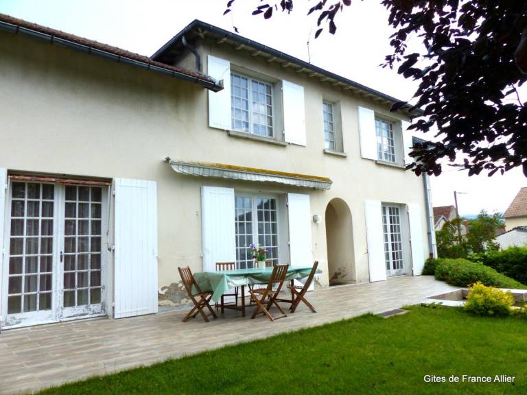Gite with garden & terrace — photo 2
