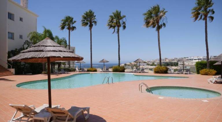 Fully equipped ample apartment with garden, private pool & patio | Next to the beach | Suitable for remote work | Dogs allowed — photo 2