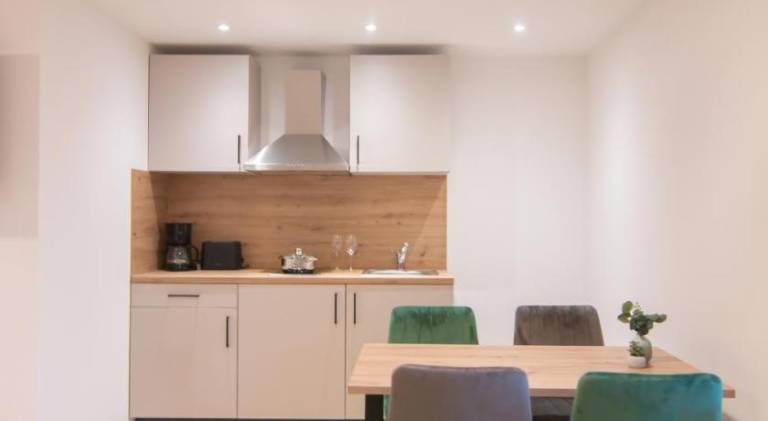 Serviced apartment with terrace & garden — photo 3