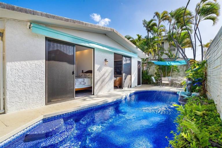 House  Waimanalo Beach