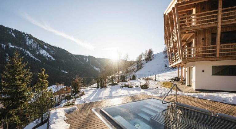 Florisa Mountain Chalet in Tires