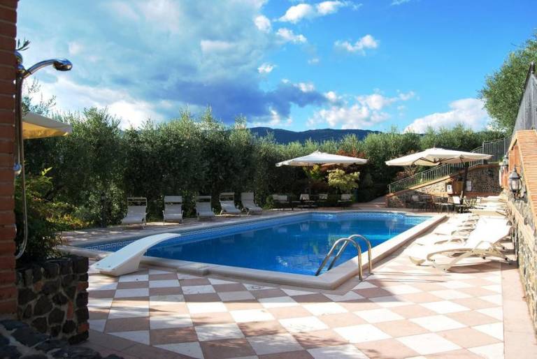 Tenuta Fortelongo: Suite vista piscina/colazione — photo 3