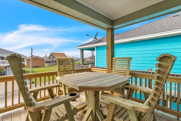 House with grill | Beach view — photo 3