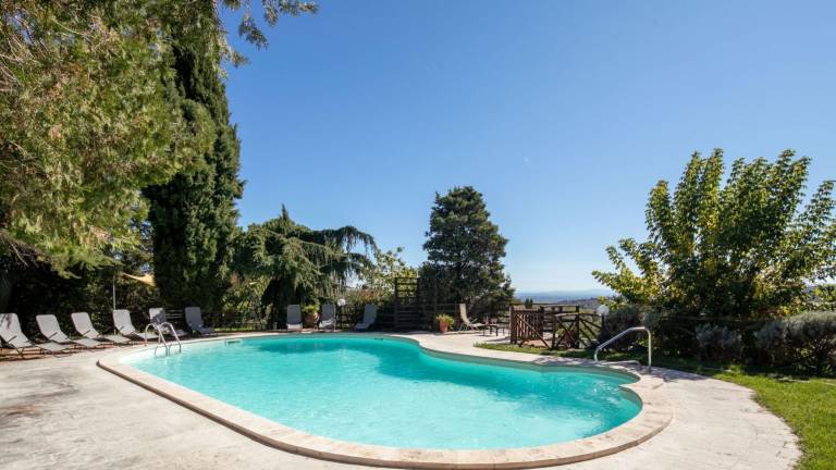 Villa with private pool, terrace & grill — photo 2