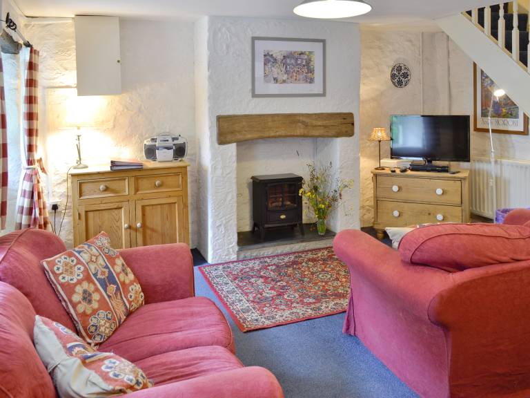 Family-friendly cottage with BBQ & yard | Pets are welcome — photo 2