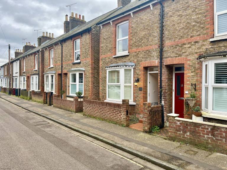 Cottage  Fishbourne