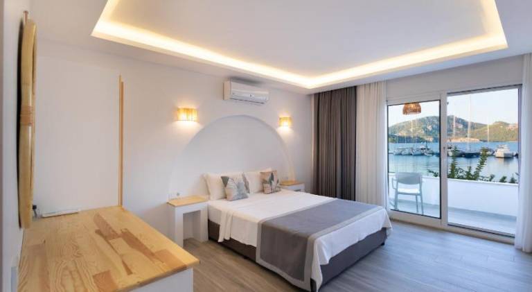 BASE SELİMİYE in Marmaris