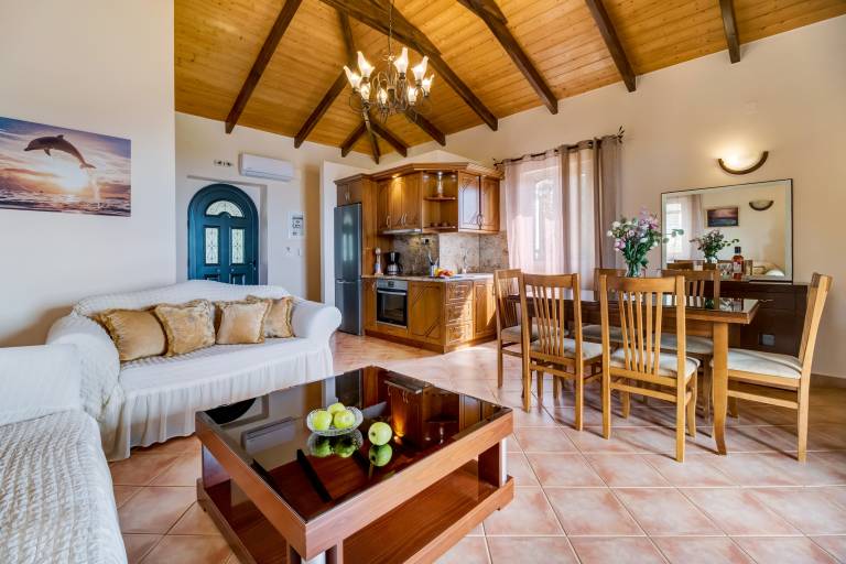 Big villa with garden, jacuzzi & grill | Garden view | Pets allowed — photo 5