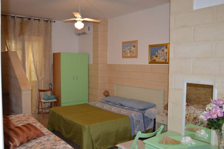 Rental apartment with garden & barbecue | Garden view — photo 4