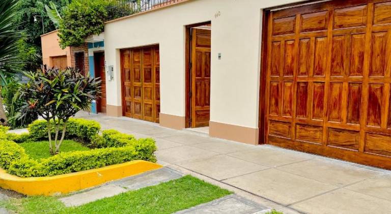 Casa Verde Jesus Maria Zona Residencial