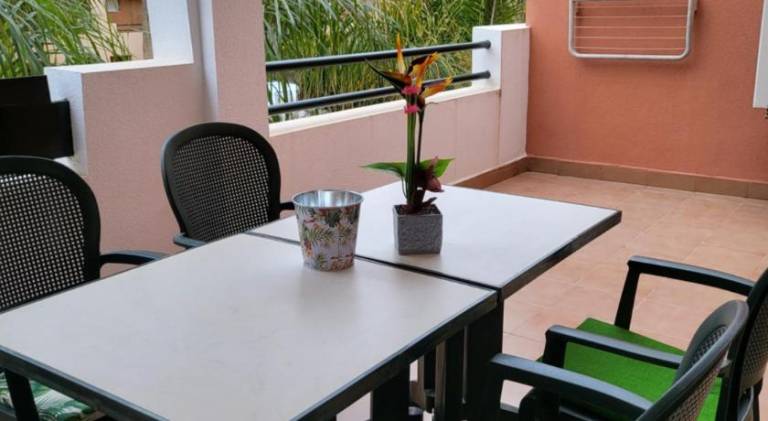 Holiday apartment with pool & patio — photo 4