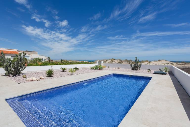 Lovely house with patio, garden & pool | Sea view | Close to the beach | Dogs allowed — photo 2