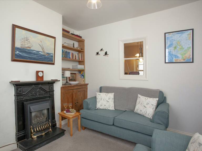 Family-friendly lovely cottage with yard | River view | Beach nearby | Dogs allowed — photo 4