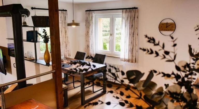 House with yard | Perfect for remote work | Dogs allowed — photo 3