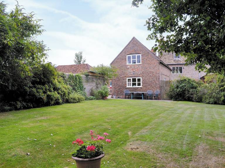 Cottage  Whitminster